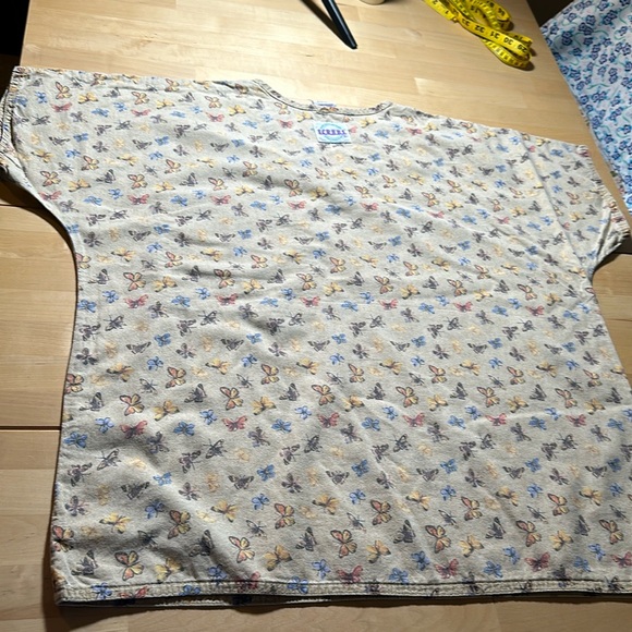 S.C.R.U.B.S. Tan Butterfly Patterned Scrub Top - Picture 3 of 6
